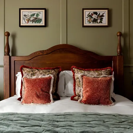 Coach & Horses Hotel-3